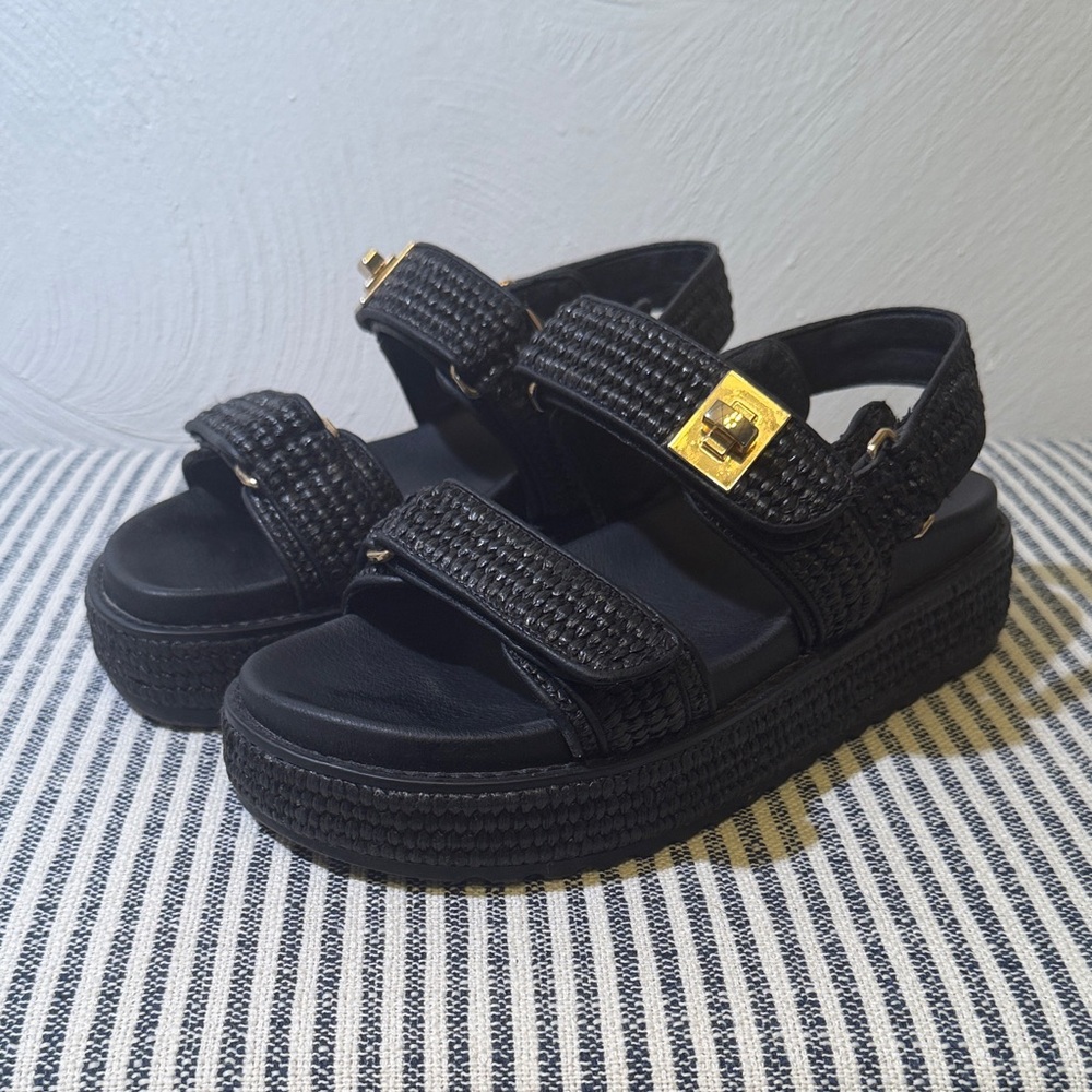 Steve Madden Marnie Sandal Size 8.5